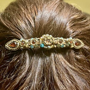 Pasador de pelo vintage francés M. Negrin, 9,5 cm, con detalles de piedras preciosas.