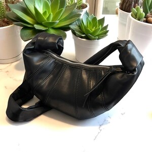 Sac demi-lune en cuir souple de qualité supérieure pour femme | porté épaule 2024 Fashion Dumpling | Sac à main hobos de créateur de luxe