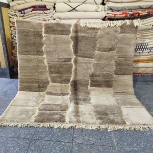 Neutral geometric Moroccan rug, Ivory shag rug, Rug living room 8x10, Custom Morrocan rug, Beni Mrirt, Beniourain , area rug, berber carpet