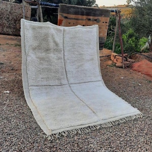 Luxurious Handwoven Wool Moroccan Rug - Soft Ivory Texture for Home Decor, Handmade Rug, White Pink Rug, Moroccan Carpet, Beni Ourain Rug