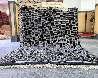 Striped Moroccan Wool Rug: Handmade Black and Beige Beni Mrirt Rug