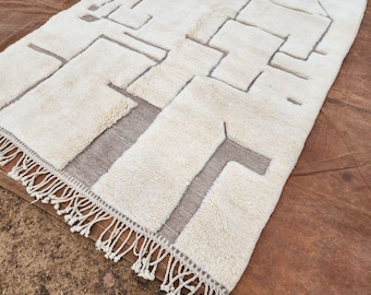 Handmade Mrirt Berber Rug 8x10: Bohemian Wool Moroccan Rug