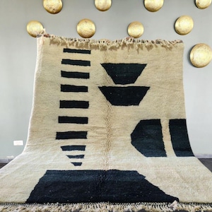 Retro Wool Area Rug in Black & White – Hand Tufted Rectangular Shag Rug – Wool Shag Handcrafted for Bedroom, Living Room
