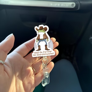 Bobine d'insigne grenouille drôle de cow-boy, joli porte-carte d'identité rétractable, insigne d'infirmière grenouille surstimulée, cadeau d'accessoire grenouille de l'ouest, cadeau pour la santé mentale