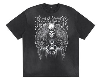 Gothic Metal Unisex Sensenmann T-Shirt | Dunkle Alternative Kleidung | Sanduhr Death Metal Tee | Heavy Metal Mode | Schwarzes Premium-Shirt |