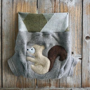 Upcycled Cashmere Diaper Cover: Beige Wool Soaker with Mushroom Applique (6-12 Months)