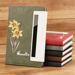 Journal personnalisé en cuir, carnet de notes avec fleurs de naissance avec stylo, agenda personnalisé avec noms, cadeau d'anniversaire pour elle, coffret cadeau proposition de demoiselle d'honneur