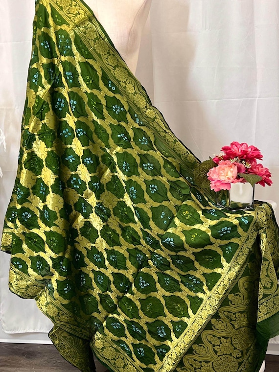 Bandhani silk dupatta