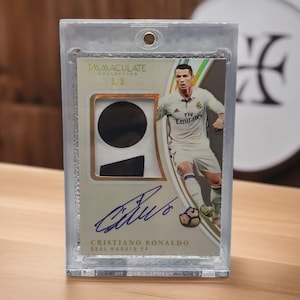 ¡Tarjeta personalizada! - Tarjeta de fútbol Panini 2017, Colección Immaculate, Parche Premium Auto Gold #PPCR7 - Cristiano Ronaldo