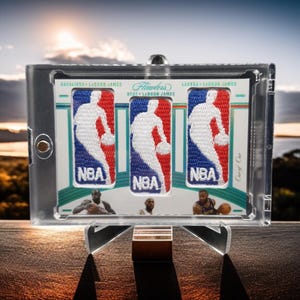 Individuelle NBA Karte! - 2020 Basketball Karte Panini Flawless Triple Logoman #3LG – Lebron James