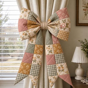 Vintage Patchwork Quilted Bow Sewing Pattern PDF, Giant Door Bow, Scrap Fabric, Confident Beginner