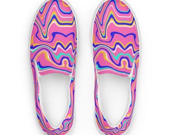 レディース スリッポン キャンバスシューズ – 大胆なレトロウェーブプリントスニーカー、カラフルなY2K風デザインシューズ、個性的な柄のカジュアルシューズ