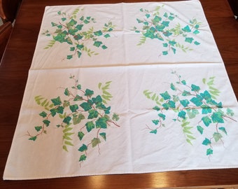 Vintage 50s or 60s Ivy Wilendur Small Tablecloth or Large Tea Towel 31x34