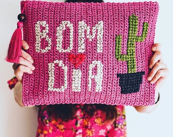 Straw Clucth Fuchsia color with BOM DİA  writing and cactus figure in Front, summer bag, crochet clutch, crochet purse, Boho bag, bohemian