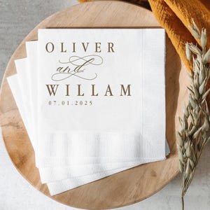 Personalized Wedding Napkins, Custom Monogram Guest Towels, Engagement Party Napkins, Elegant Cocktail Beverage Luncheon Dinner Napkins