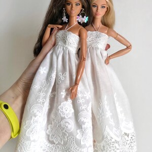 Vestido bohemio de encaje blanco para muñecas de moda de 29 cm, conjunto hecho a mano. imagen 2