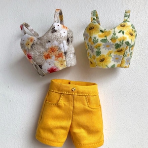 Floral top or yellow shorts, clothes for 1/6 scale doll, 11.5&quot;, 12&quot;, 30 cm, outfit for made to move, fashionistas, Fashion Doll Clothing