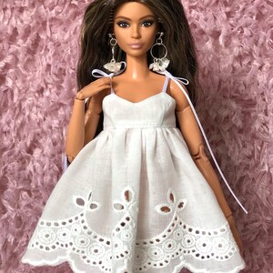 Vestido bohemio de encaje blanco para muñecas de moda de 29 cm, conjunto hecho a mano. Dress #3 + earrings