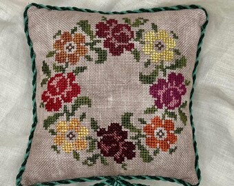 Cross Stitch Pattern, Wreath of Autumn Colors, Flower Motifs, Fall Decor, Home Decor, Pillow, Works by A B C, PATTERN ONLY