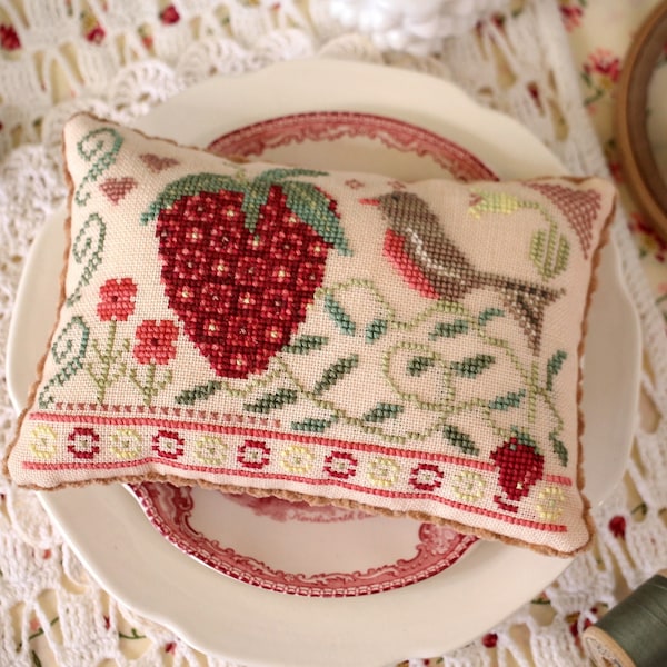 Counted Cross Stitch Pattern, Strawberry Faire, Spring Decor, Pillow Ornament, Robin, October House Fiber Arts, PATTERN ONLY