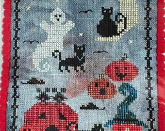 Counted Cross Stitch Pattern, Moonlight Madness, Halloween Decor, Pillow Ornament, Bowl Filler, Cats, Praiseworthy Stitches, PATTERN ONLY