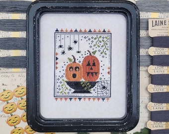 Counted Cross Stitch Pattern, Two Pumpkins Bright, Halloween Decor, Jack O Lanterns, Hello from Liz Mathews, PATTERN Only