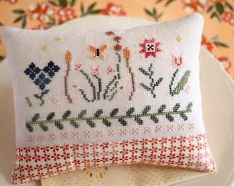 Counted Cross Stitch, Beecher's Blooms, Garden Decor, Cottage Chic, Floral Decor, Cottage Decor, October House, PATTERN ONLY