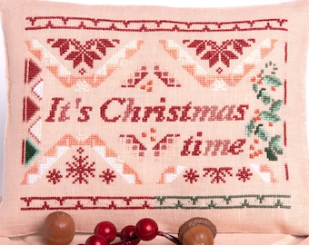 Counted Cross Stitch Pattern, It's Christmas Time, Holly Berry Motifs, Pillow Ornament, Bowl Filler, Samplers and Primitives, PATTERN ONLY