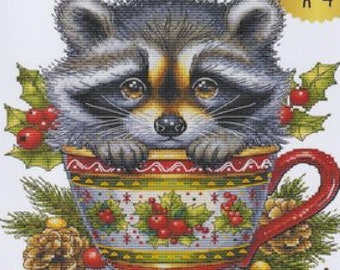 Counted Cross Stitch Pattern, Christmas Animal Cups, Raccoon, Christmas Decor, Teacup, Pinecones, Les Petites Croix de Lucie, PATTERN ONLY