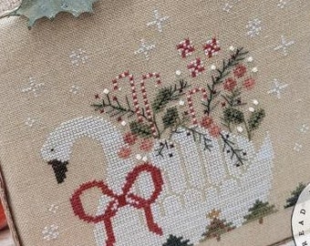Cross Stitch Pattern, Christmas Swan, Christmas Decor, Swan, Winter Decor, Evergreen, Brenda Gervais, PATTERN ONLY