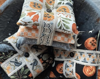 Counted Cross Stitch Pattern, That's a Wrap, Spooky Edition, Ribbons Collaboration, Summer House Stitche, Hands On Design, PATTERN ONLY