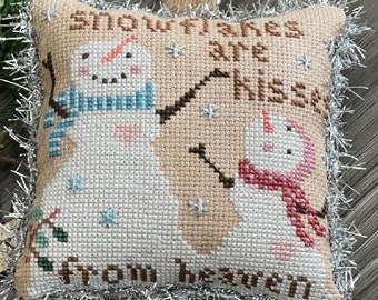Counted Cross Stitch Pattern, Snowflakes Are Kisses, Pillows Ornaments, Bowl Fillers, Winter Decor, Annie Beez, PATTERN ONLY
