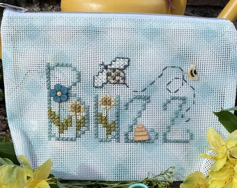 Counted Cross Stitch Pattern, Buzz Mini Bag, Craft Room Decor, Pincushion, Bees, Flower Motifs, Notions Bag, Shepherd's Bush, PATTERN ONLY