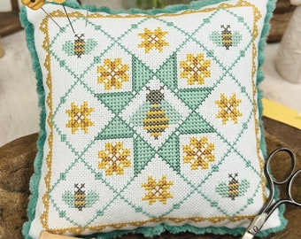 Counted Cross Stitch Pattern, Honey Bee Quilt, Summer Decor, Bees, Pillow Ornament, Primrose Cottage Stitches, PATTERN ONLY