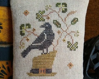 Counted Cross Stitch Pattern, Lucky Crow, Shamrocks, Clover, Black Crow, Primitive Decor, Nan Lewis, Threadwork Primitives, PATTERN ONLY