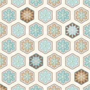 Puede incluir: Un patr&oacute;n sin costuras que presenta una variedad de dise&ntilde;os de copos de nieve en tonos de azul, marr&oacute;n y blanco. Los copos de nieve est&aacute;n dispuestos en un patr&oacute;n hexagonal sobre un fondo crema.