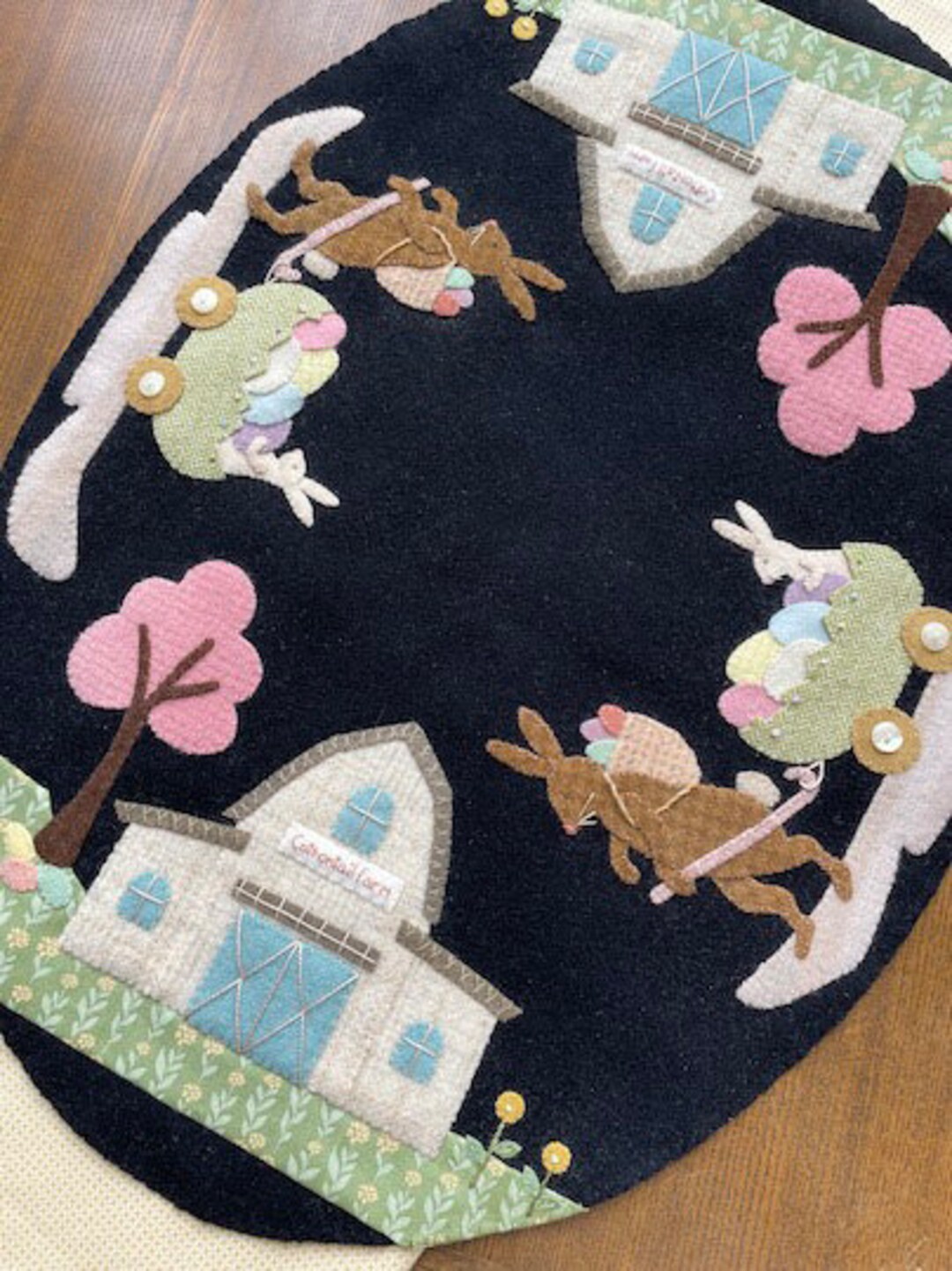 Wool Applique Pattern, Going to Cottontail Farm, Wool Table Mat, Spring