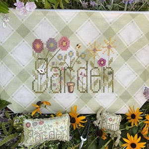 Counted Cross Stitch Pattern, Garden Bag, Project Bag, Pincushion, Flower Pots, Zip It Pull, Notions Bag, Shepherd's Bush, PATTERN ONLY