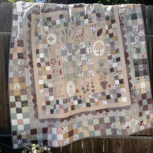 Quilt Pattern, Where Wildflowers Grow, Patchwork Quilt, Appliqued Quilt, Embroidery, Fat Quarter Friendly, Hatched and Patched, PATTERN ONLY