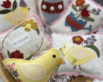 Wool Applique Pattern, Easter Chicks Bowl Fillers, Spring Decor, Adaptation, Flowers, Belinda Mordhorst, All Through the Night, PATTERN ONLY