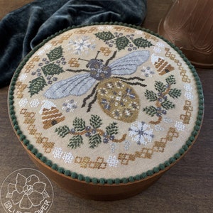 Counted Cross Stitch Pattern, Sleeping Bee, Evergreen, Winter Flowers, Winter Decor, Pine Branches, Bee Skep, The Blue Flower, PATTERN ONLY