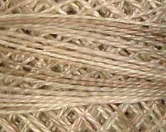 Valdani Thread, Size 8, P4, Perle Cotton, Aged White Light, Punch Needle, Embroidery, Penny Rugs, Primitive Stitching, Sewing Accessory