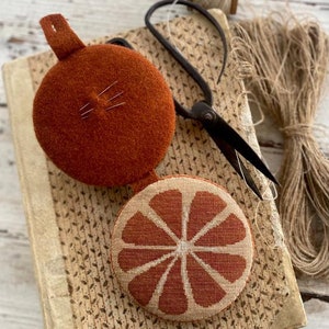 Counted Cross Stitch Pattern, Velvet Tangerine Needlebook, Primitive Decor, Needle Book, Stacy Nash.  PATTERN ONLY