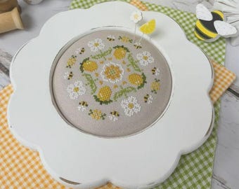 Counted Cross Stitch Pattern, Garden Variety, Lemons, Pillow Ornament, Bowl Filler, Flower Motifs, Primrose Cottage Stitches, PATTERN ONLY
