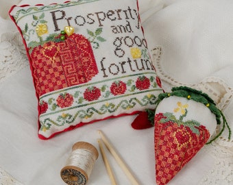 Counted Cross Stitch Pattern, Heirloom Tomato, Tomato Pincushion, Strawberry, Erica Michaels, PATTERN ONLY