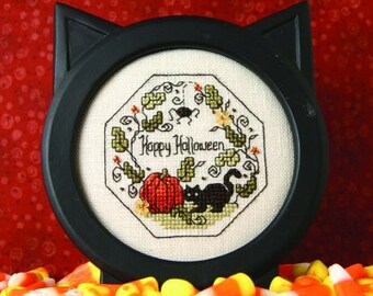 Counted Cross Stitch Pattern, Halloween Octagon, Halloween Decor, Flower Vine Motifs, Pillow, Ornament, The Sweetheart Tree, PATTERN ONLY