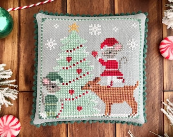 Counted Cross Stitch Pattern, Trimming the Tree, Mousecapades Series 6, Christmas Decor, Luminous Fiber Arts, PATTERN ONLY