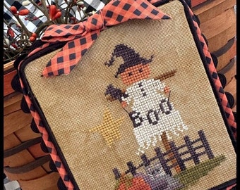 Counted Cross Stitch Pattern, Boo, Halloween Decor, Pillow Ornament, Bowl Filler, Scarecrow, Finally A Farmgirl, PATTERN ONLY