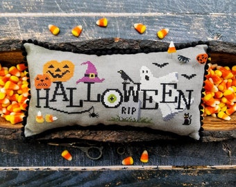 Counted Cross Stitch Pattern, When I Think Of Halloween, Pillow Ornament, Halloween Decor, Spider, Crow, Ghost, Puntinipuntini, PATTERN ONLY