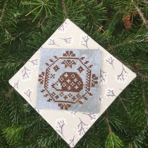 Counted Cross Stitch Pattern, Quirky Quaker Hedgehog, Country Rustic, Pillow Ornament, Bowl Filler, Darling & Whimsy Designs, PATTERN ONLY